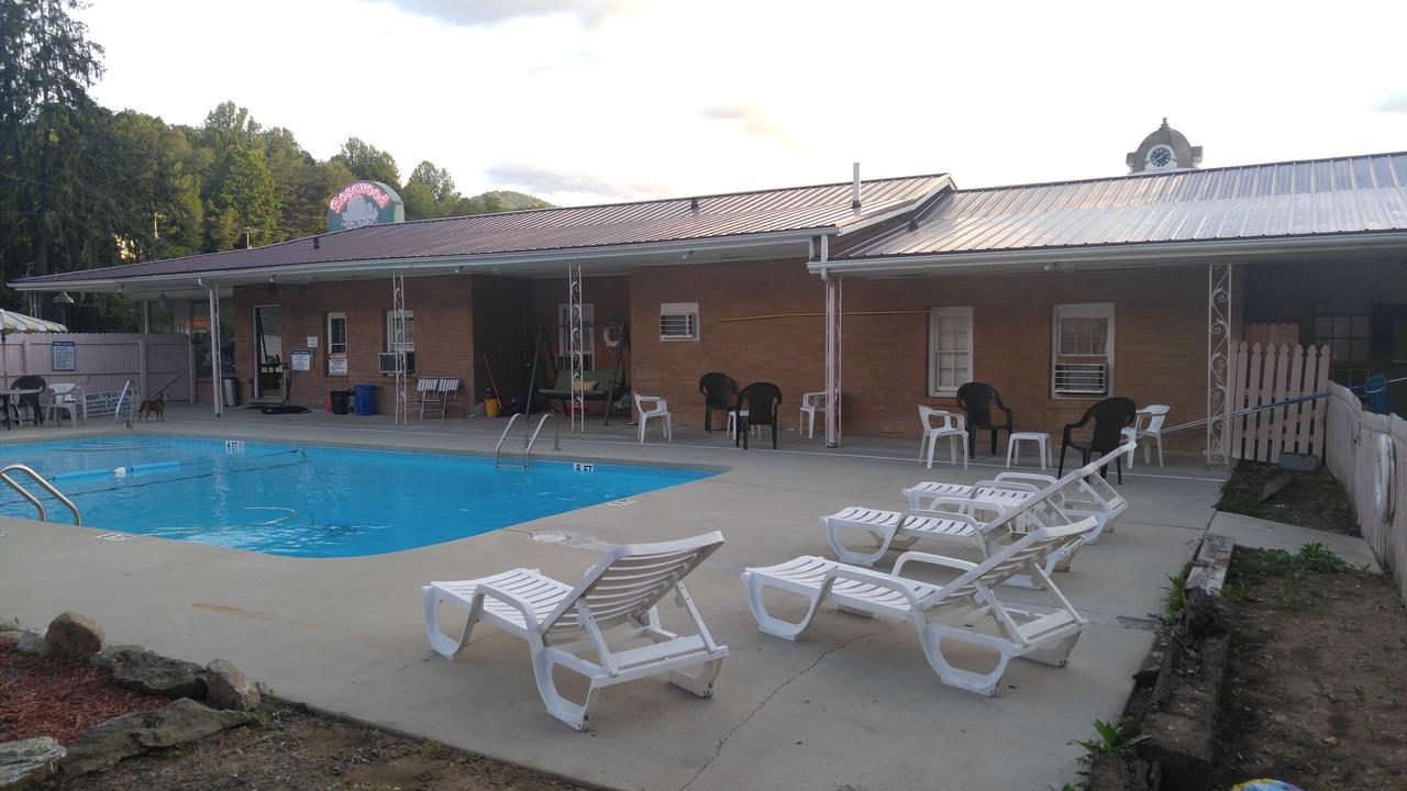 Rosewood Inn Bryson City Exterior photo